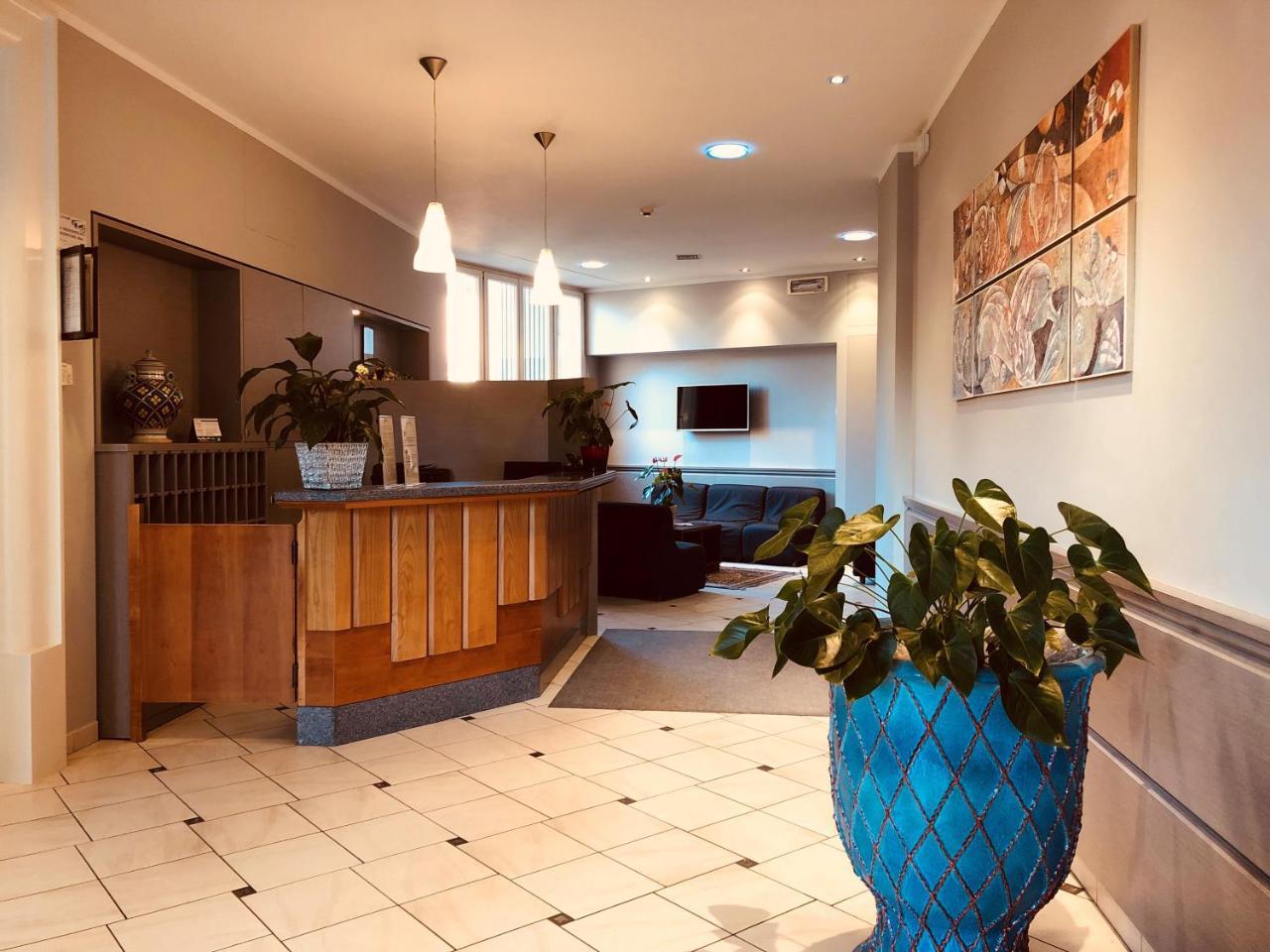 Hotel Delfina Signa Eksteriør billede