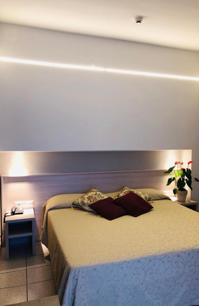 Hotel Delfina Signa Eksteriør billede